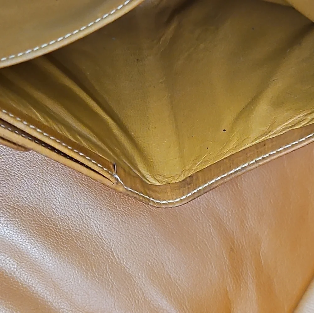 VINTAGE GUCCI 1970s PORTER GOLD GG INTERLOCKING PVC LEATHER WALLET ITALY BROWN - Picture 8 of 12
